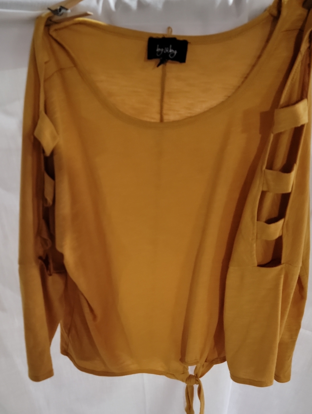 by & by Mustard Cutout-Sleeve Tie-Hem Long Sleeve Top XL